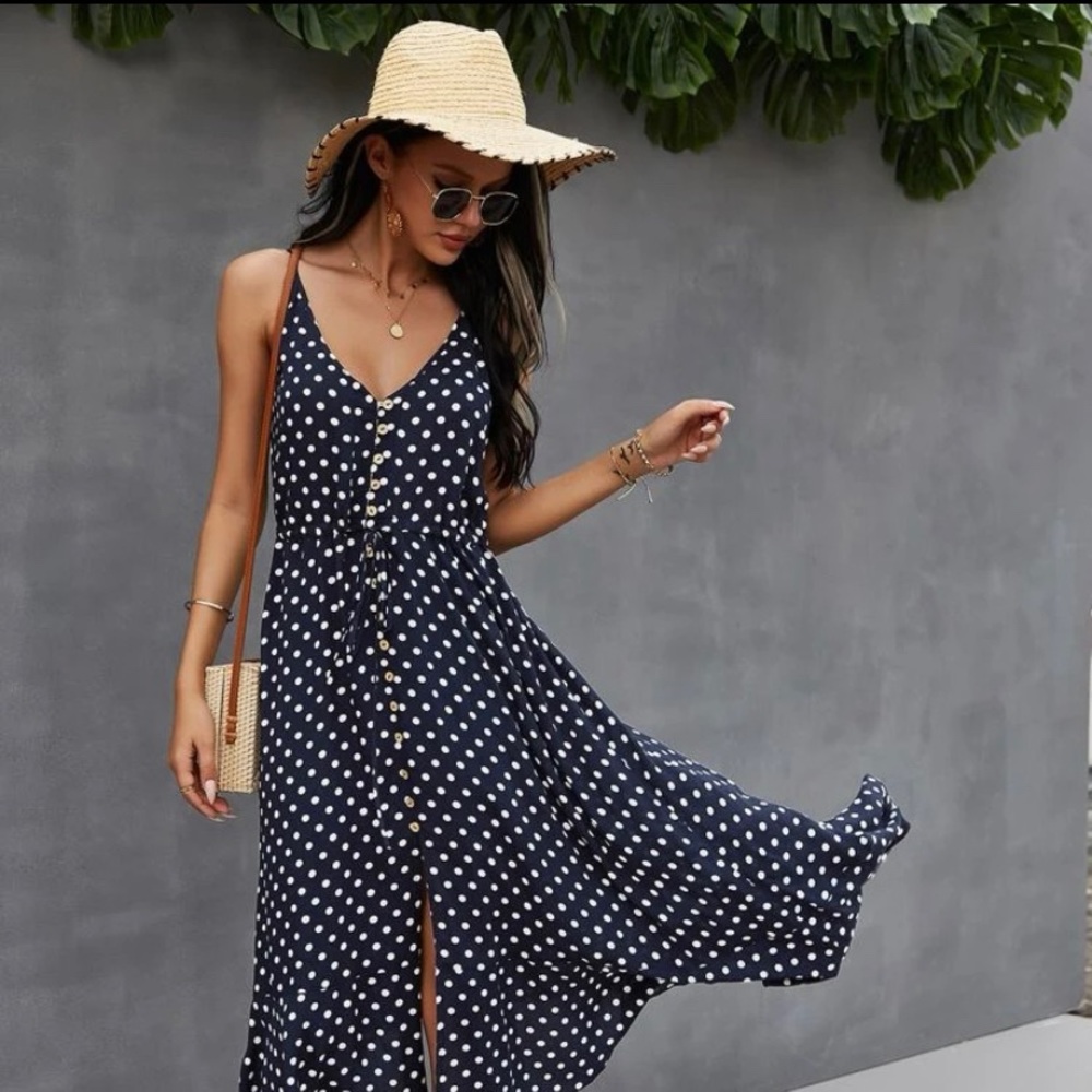 BRAND NEW, NEVER WORN Shein size 8/10 navy blue polka dot dress
